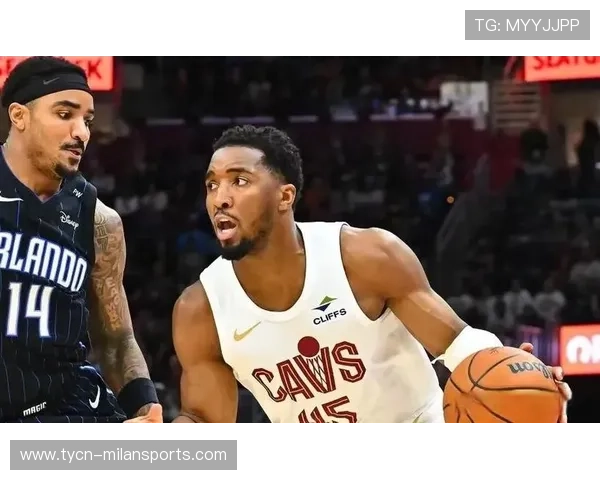 米切尔末节连中三分，骑士把握主场主动权